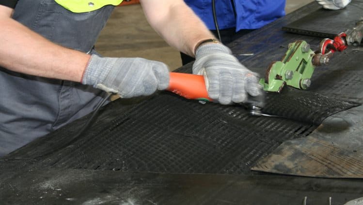 Common Failures in Low-Quality Conveyor Belts and How to Avoid Them
